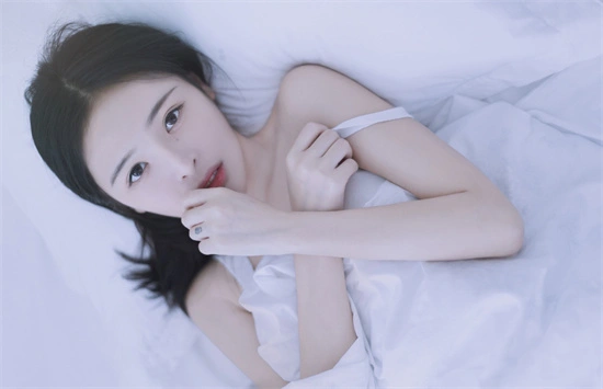 “你的内心深处有没有一个渴望被支配的dom角色？” 一