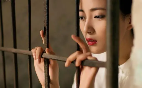 “圣水”在BDSM中真的这么神秘?你了解它背后的意义吗? 一